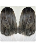 クエロ(Quaero?)&nbsp;ハイライトカラー　グレージュ