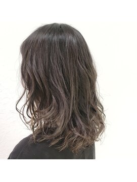 ルディー バイ ヘアーポケット(rudii by HAIR POCKET) インナーカラー×マットアッシュ