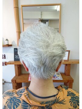 ヘアー サロン レイラン(Hair Salon REIRAN) グレイヘア ショート