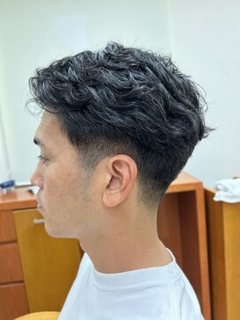 バンブー(Bamboo) ビジネスマンでも出来るテーパーフェードスタイル