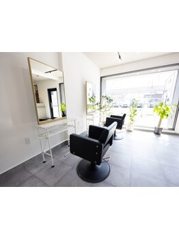 ◆若江岩田徒歩3分◆美容室が苦手な方も気兼ねなく通える落ち着いた空間♪メンズカットもお任せください☆