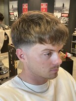 フランクスバーバー アンド ビアークラブ(FRANK'S BARBER and BEER CLUB)&nbsp;癖毛風ローフェードスペインカール