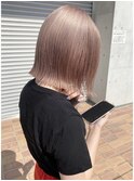 【ボブに透明感たっぷりミルクティーベージュ】