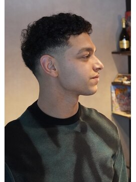 ゴートバーバー(GOAT BARBER) ミドルフェード