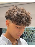 渋谷スペインカールスパイラルパーマ外国人風ブラウンカラー