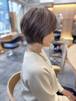 リファインド(REFINED)&nbsp;立体感ショートボブ×イノアカラー（透明感グレージュ）　五十嵐