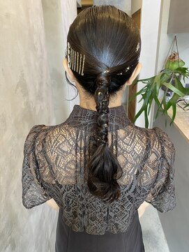 サロンド ココ(Salon de COCO) タイト編みおろしアレンジ