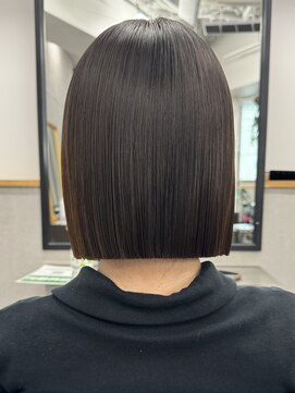 ラフ 立川(Laff) 大人ボブ 切りっぱなしボブ 前下がりボブ 縮毛矯正 髪質改善