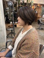 ウィークエンド(WEEKEND)&nbsp;ベージュ×ショートスタイル