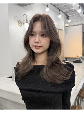 アメリ 新宿(Ameri) レイヤーカット　くびれヘア　新宿　学割