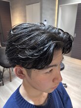 トゥエンティ(twenty) stylist 根本　メンズスタイル　フェザーパーマ