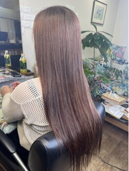 tint 髪質改善カラー専門店/墨染【ティント】【3月3日 NEW OPEN】の写真/艶極み◆根本のはりこしを取り戻す髪質改善。ヴァージン毛の潤いを再現し、触りたくなるようなうる髪に♪