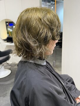 ゾーイ(ZOEY) 今泉 ボブヘア ボブ ブリーチなしダブルカラー パーマ