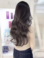 オー(OOO)&nbsp;ダークグレージュ×ロングレイヤー◯