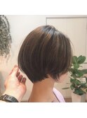 浮いちゃうえりあしでもおさまるゆったりボブ