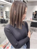 切りっぱなしbob×フォギーベージュハイライト