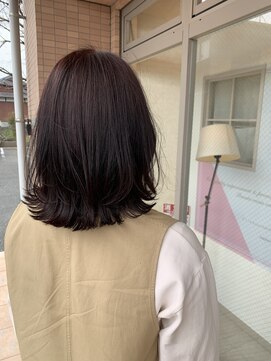 トゥーリ 二日市店(tuuli) 大人可愛い20代30代40代黒髪前下がりひし形小顔ボブ丸みショート