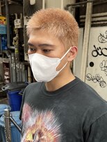 メンズカット ボウズ サーモンピンク フェードカット