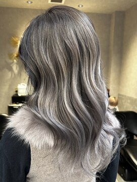 ロンド レア 天神大名店(Lond Le’a) ミルクティーベージュダブルカラーインナーカラーケアブリーチ