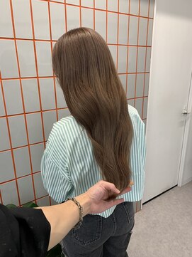 ペレ 渋谷(PELE) デザインカラー/レイヤーカット/ウェットヘア/オリーブベージュ