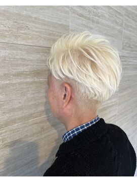 ヘアー スニップ(hair snip) 刈り上げ白髪隠しブリーチのみカラー【上桂/桂】