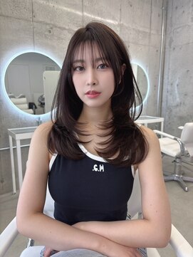 フォンズ(FONS) レイヤーカット　薄め前髪　顔まわりカット　高めレイヤー