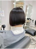 ミニウルフ黒染め髪質改善縮毛矯正酸性ストレートレイヤー/新宿