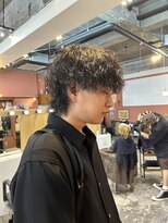 チャプター 問屋町(chapter)&nbsp;ウルフカット波巻きツイストスパイラルケアパーマ眉毛カット