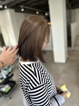 エルピス 中央林間店(elpis) 艶感ボブ×白髪ぼかしハイライト