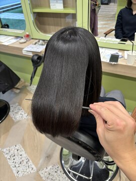 イオエ 西梅田(ioe) ブリーチなしカラー／髪質改善/ミルクティーベージュ/小顔へア