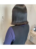 ロッカ(ROCCA) ストレートボブ×ブルーブラック