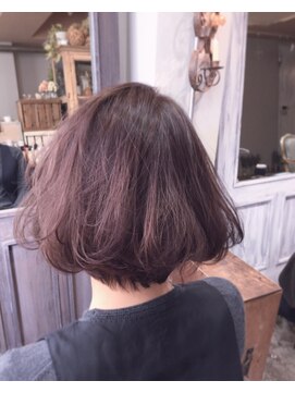 キミ(kimi) 【ｋｉｍｉ自由が丘】ショートボブ×ピンクグレージュカラー