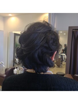 アリュール(Allure) 短くても品良くヘアアレンジ♪