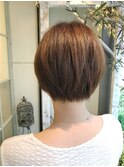 ショートボブ