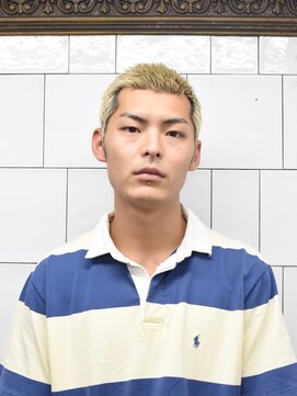 メリケンバーバーショップ コウベ(MERICAN BARBERSHOP KOBE) 伸びかけbuzzブリーチ