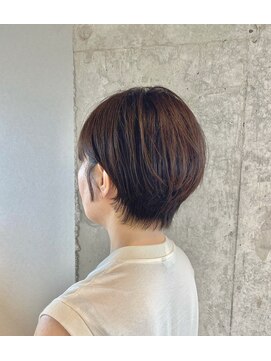 ルポ(LUPO) 骨格補正カット ショートヘア ショートボブ 小顔カット