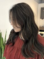 ヨロ 小岩(YOLO) ミルクティーグレージュハイライトケアブリーチレイヤーカット