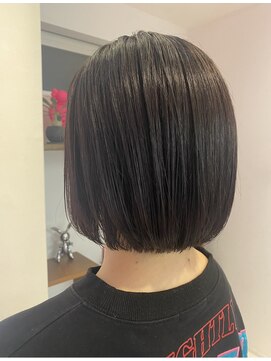 ロミバイリー(Romi by Lyee) ミニボブヘア