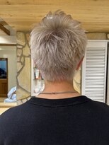 エイト新宿店(EIGHT shinjuku)&nbsp;メンズスパイキー×ホワイトカラー