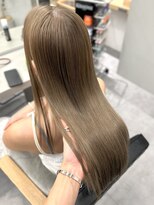 トリッカ シブヤ(TRICCA SHIBUYA)&nbsp;韓国ロング/秋カラー/ミルクティーベージュ/髪質改善/20代30代