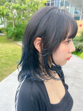 スウド(Swd) 小顔＆ウルフカット/フェイスレイヤー/グラデーション/ネイビー