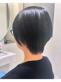 ショートボブ