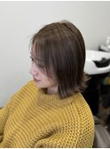 外ハネタッセルボブ×オリーブベージュ（ハーフハイライト）