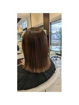 クララ カスガイ(CLALA kasugai) ツヤ髪ストレート