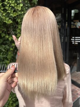 ピークスヘア(peaks hair) ホワイトベージュ ブリーチ2回 ブロンド ケアブリーチ 堀江