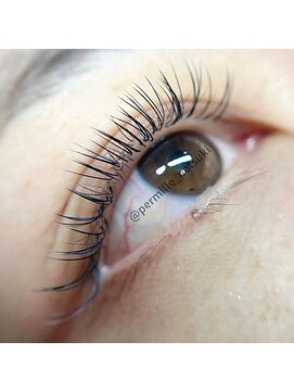 まつエクではケバくならない