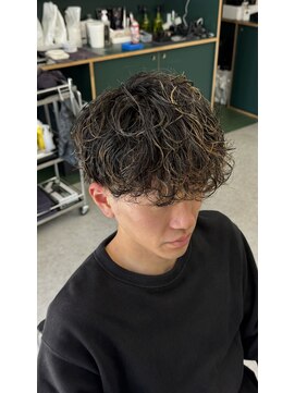 シャドーパーマとスパイラルパーマ