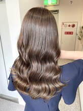 ダメージレスに、素髪から輝くような【圧倒的な透明感艶髪カラー】で自分史上最高峰の艶髪へ【吉祥寺】