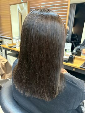 シェール(cher) 艶髪/髪質改善/ストレート/ナチュラルブラウン/ミディアム