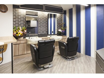 ヤスムラ(YASUMURA)の写真